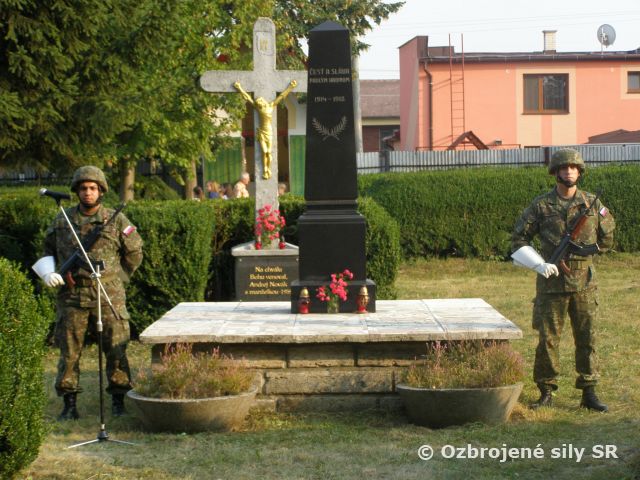 Pietny akt pri príležitosti dňa úcty obetiam 1. a 2. svetovej vojny