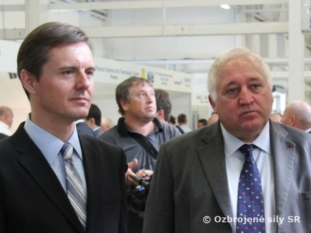 Vysokí funkcionári NATO vystúpili na seminári o rozvoji spôsobilostí