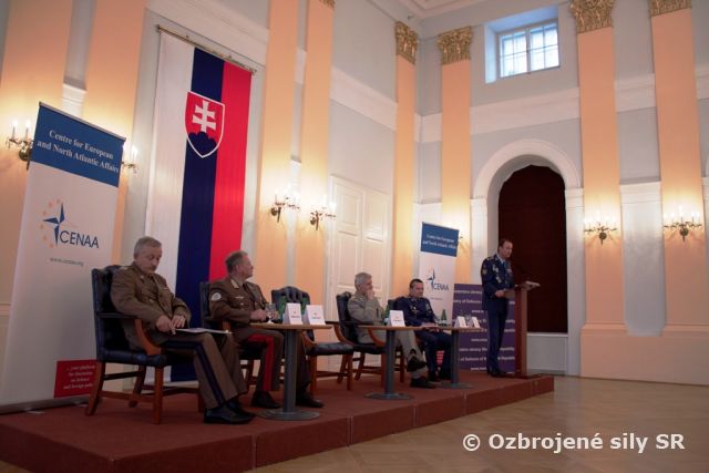 Konferencia NATO 2020 a ozbrojené sily : ako ďalej? aj za účasti náčelníka GŠ