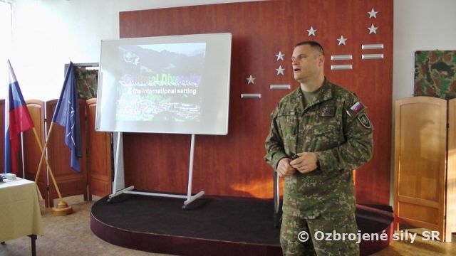 Seminár o nových trendoch NATO v poddôstojníckej štruktúre