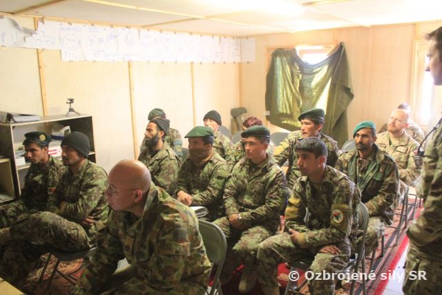 Bezpečnosť v Tarin Kowte sa citeľne zvýšila vďaka inovatívnemu prístupu poradcov