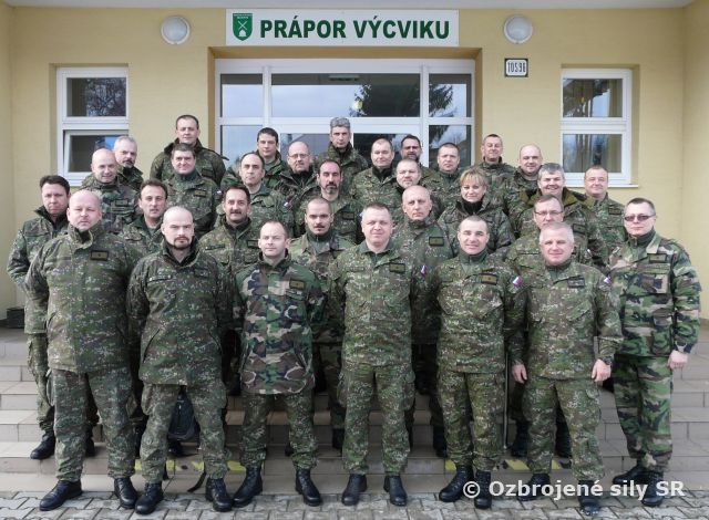 Príslušníci Vyššieho veliteľsko-štábneho kurzu na študijnej ceste 