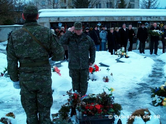 Uctenie pamiatky obetí leteckého neštiastia