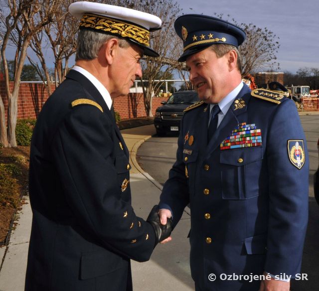 Generálporučík Vojtek rokoval v Norfolku