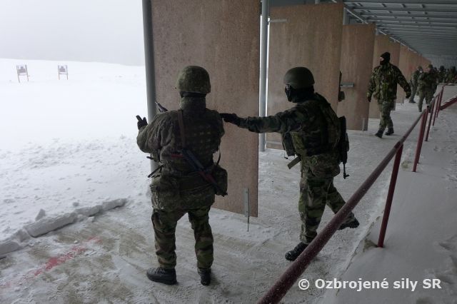 Intenzívny výcvik Roty podpory velenia prpv PS.