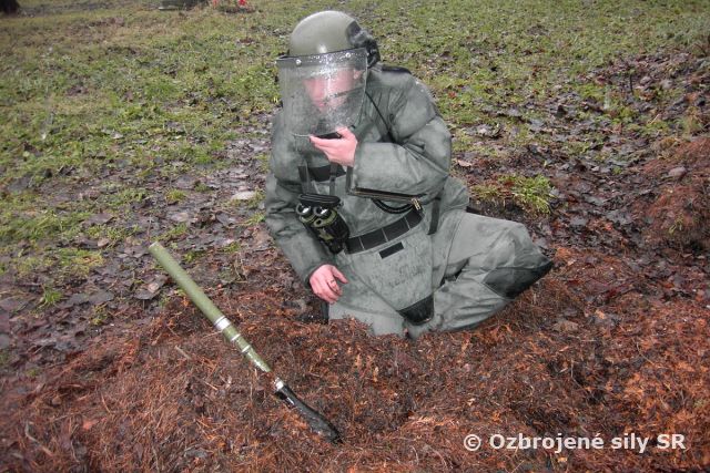 Úspešne certifikovaní na prieskum prítomnosti výbušnín