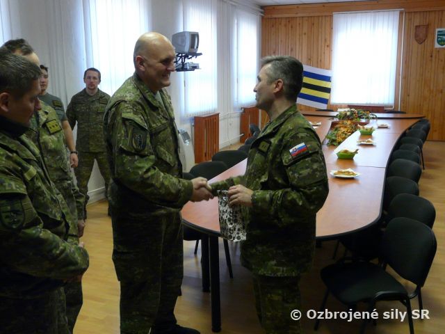 Veliteľ shdo sa rozlúčil so svojím zástupcom