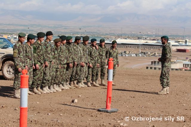 Afganci sa pripravujú pre Afgancov