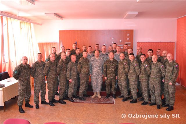 Poddôstojníci si vymieňali skúseností z nasadenia v operáciách
