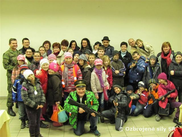 Noc s Andersenom oživila kasárne