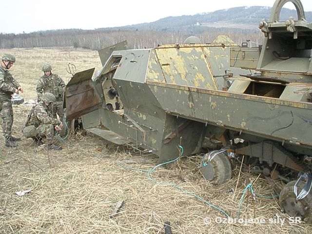 Výcvik ženijnej roty 2. mechanizovanej brigády s ostrou ženijnou muníciou