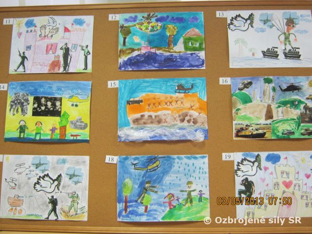 Multifunkčný prápor miestom výstavy malých výtvarníkov