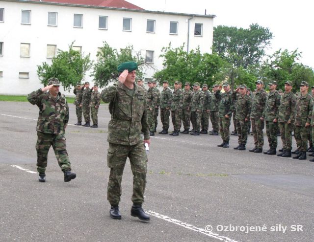 Levický prápor prešiel komplexnou kontrolou veliteľa 1.mb