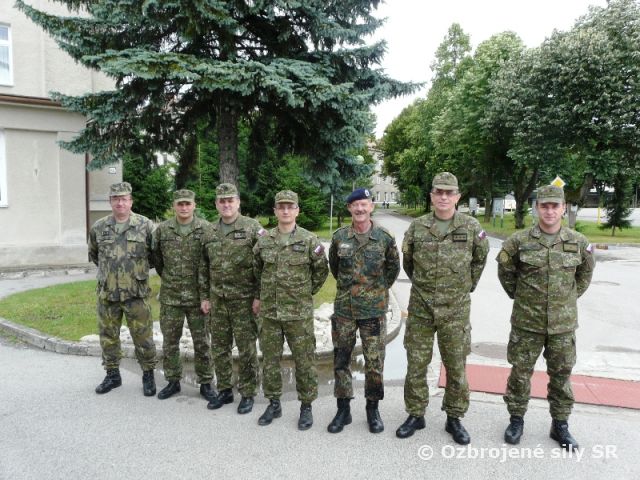 Veliteľ NATO CIS Group navštívil Základňu mobilných KIS