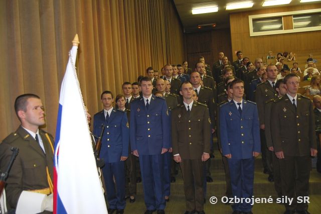 Noví inžinieri OS SR