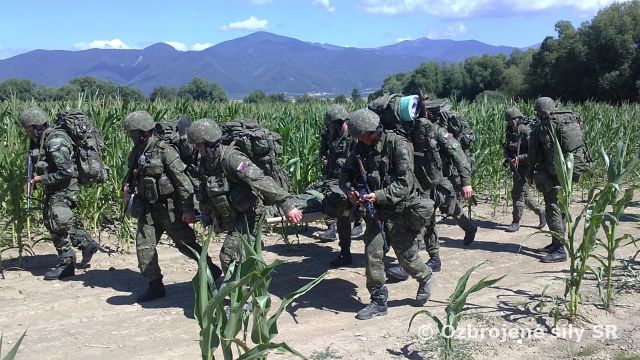 Odborný výcvik vojenských odborností G10, I10 v martinskom Prápore výcviku