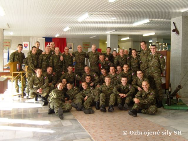 Čakatelia prípravnej štátnej služby sa zoznamovali s vojenskými tradíciami