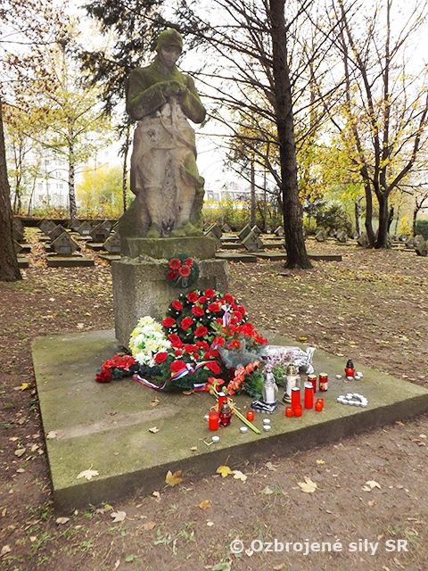 V Nitre sme si pripomenuli Deň vojnových veteránov