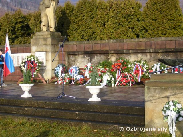 Spomienka na vypálenie obcí Kľak a Ostrý Grúň