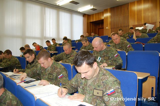 O najlepšieho delostrelca