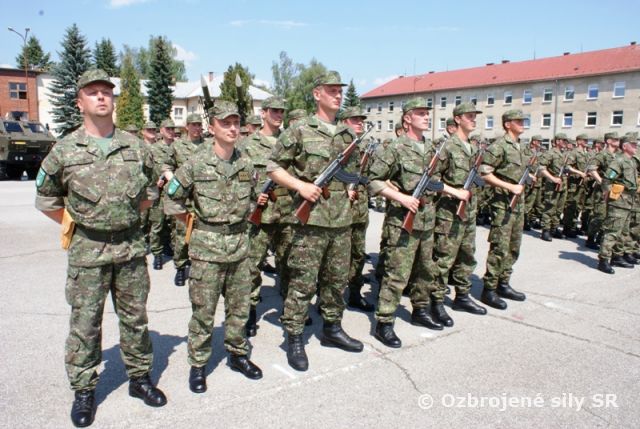 Vojenskú prísahu zložilo v Martine 145 čakateľov prípravnej štátnej služby