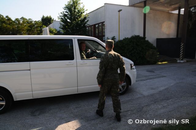 Návšteva náčelníka delostrelectva AČR u Raketometného oddielu v Rožňave