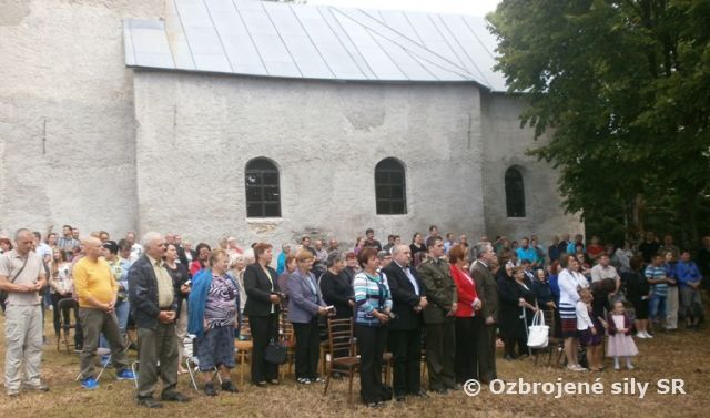 Odpustová slávnosť a pietna spomienka vo vojenskom výcvikovom priestore Valaškovce