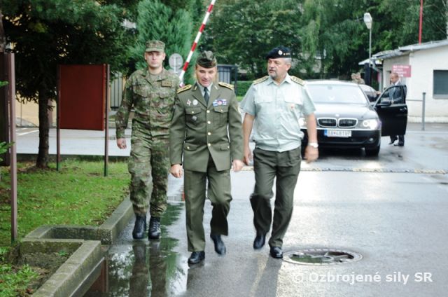 Náčelník generálneho štábu navštívil michalovských delostrelcov