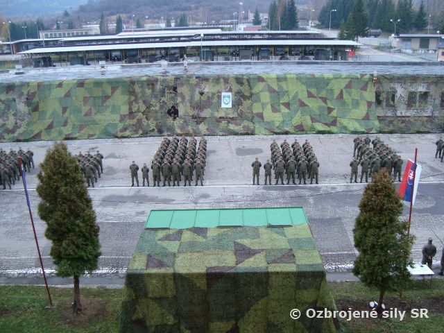 Slávnostný nástup pri príležitosti 70. výročia SNP a 22. výročia prijatia Ústavy SR