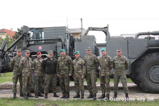 Návšteva veliteľa pozemných síl Armády Českej republiky u ženistov