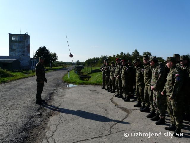 Príprava delostreleckých koordinátorov 