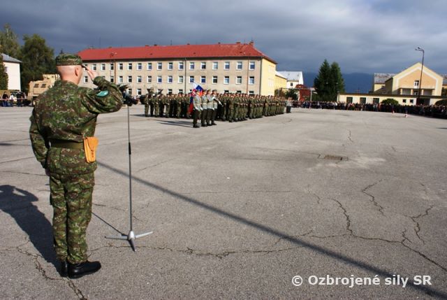 Vojenskú prísahu zložilo v Martine 155 čakateľov a kadetov základného vojenského výcviku
