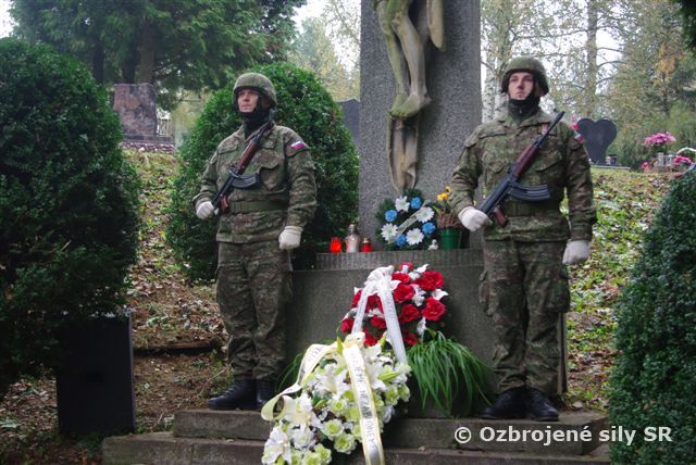 Uctenie si pamiatky zosnulých na Srbskom cintoríne 