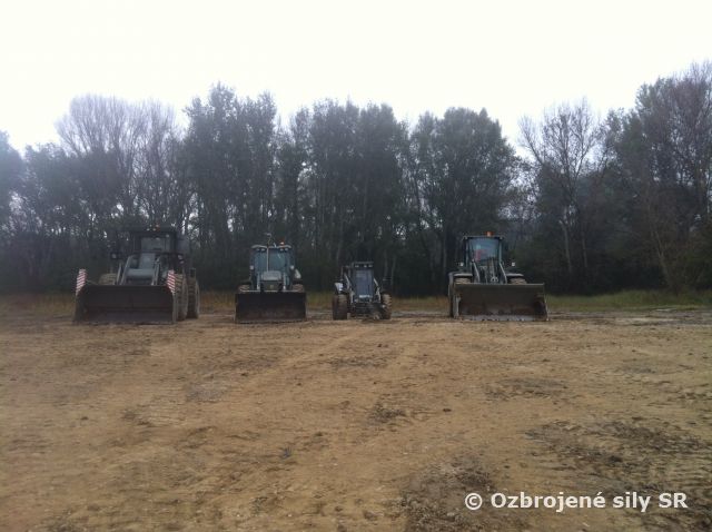 Kurzy automobilových mostov AM-50 a nakladacích a vykladacích strojov nad 28 kW.