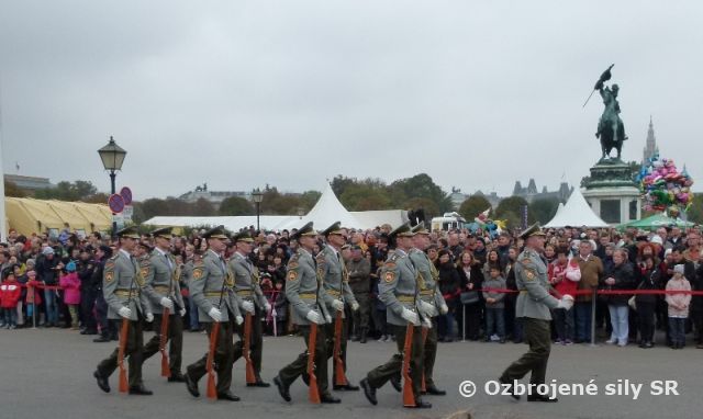 Čestná stráž OS SR participovala na  oslavách  štátneho sviatku Rakúskej republiky