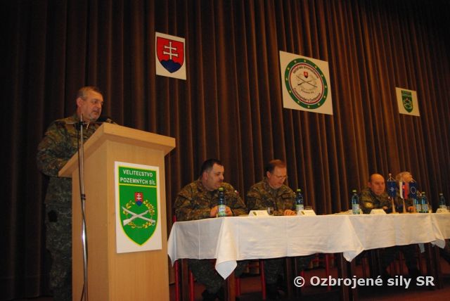 Pozemné sily vyhodnotili výcvikový rok 2014