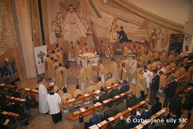Otvorenie diecéznej synody Ordinariátu OS a OZ SR