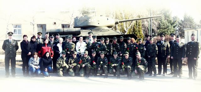 Ruže pre ženy 13. mechanizovaného práporu