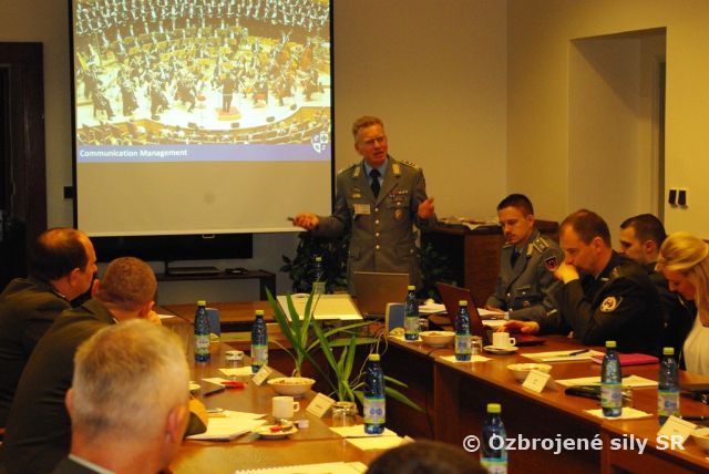 Zástupcovia nemeckého Bundeswehru odovzdávali skúsenosti