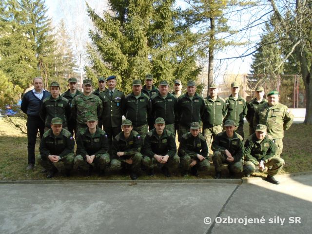 Opravárenský prápor bilancoval uplynulý výcvikový rok 2014