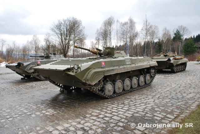 Výcvik vedenia pásovej techniky v Sučanoch