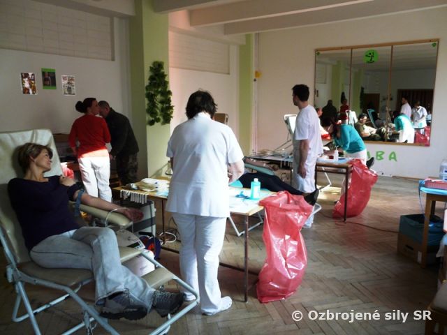 Príslušníci martinského práporu darovali krv