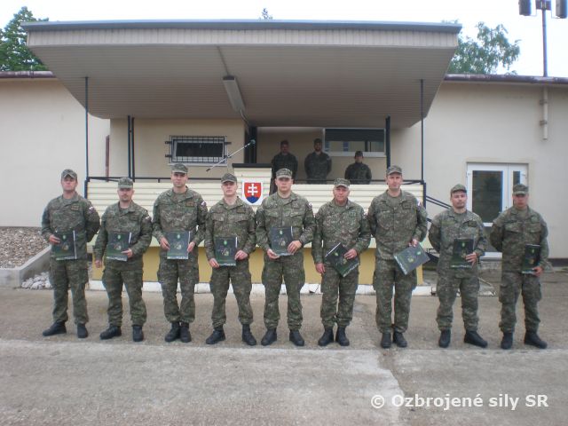 Slávnostný nástup ženistov pri príležitosti 70. výročia víťazstva nad fašizmom