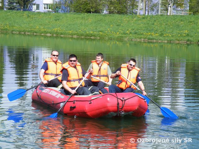Hasiči z vrtuľníkového krídla cvičili na Laborci