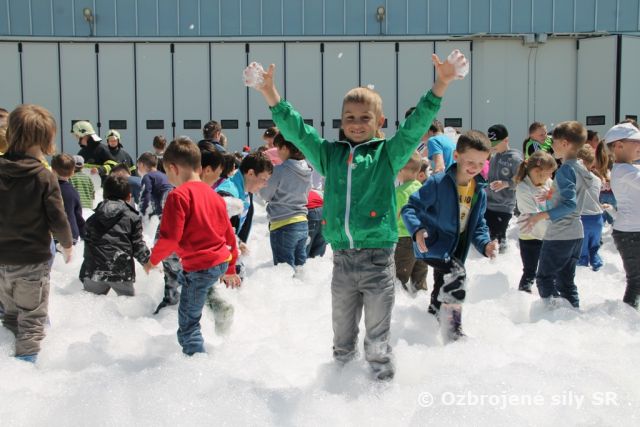 Deň detí so vzdušnými silami