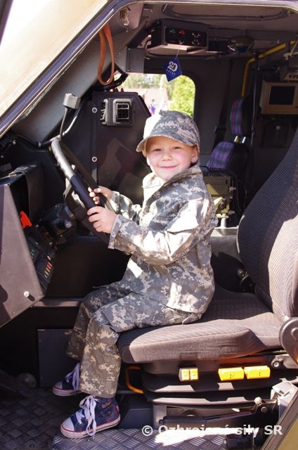 Medzinárodný Deň detí u delostrelcov