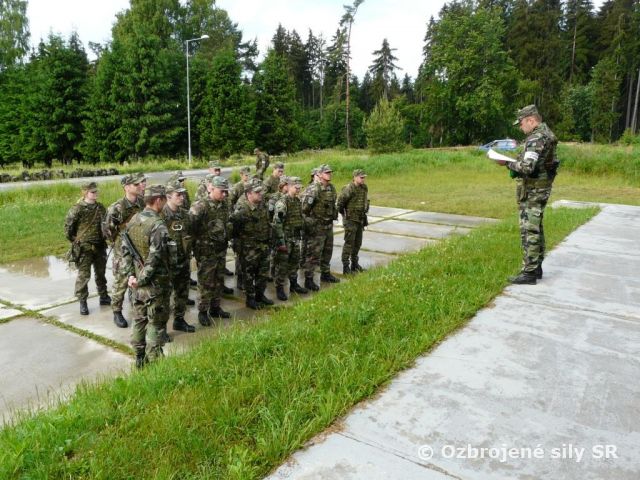 Streľby príslušníkov veliteľstva Základne mobilných KIS