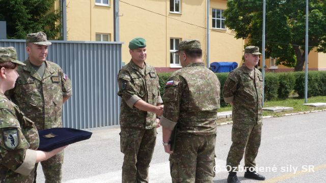 Slávnostný ceremoniál prevzatia funkcie veliteľa raketometného oddielu