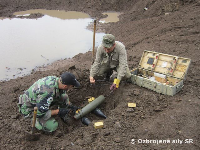 Obnova oprávnení CMD II a udržiavací výcvik pyrotechnikov OS SR