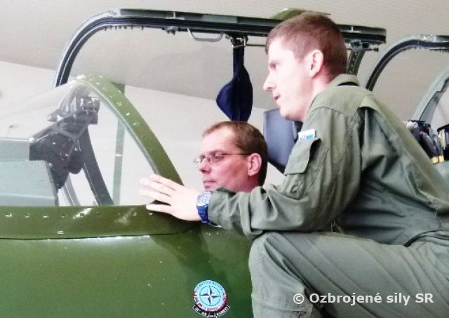 Pridelenec obrany Spolkovej republiky Nemecko navštívil Zmiešané krídlo Sliač